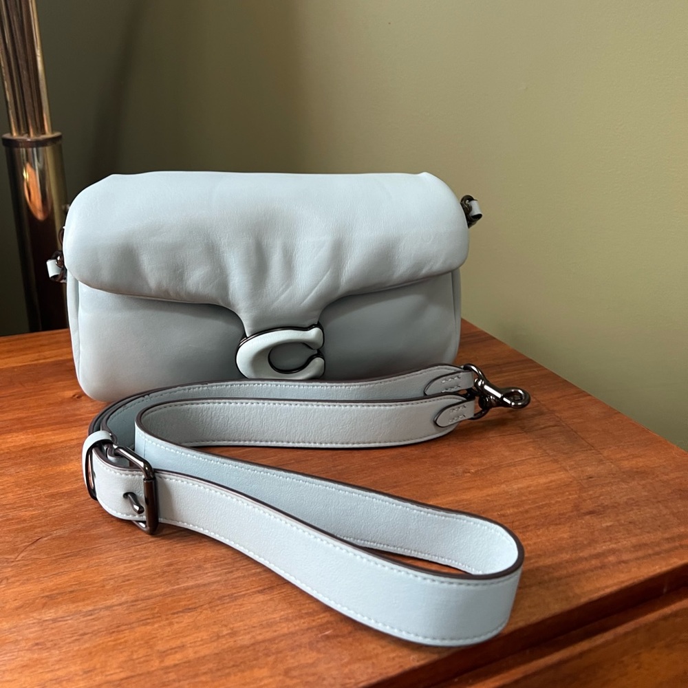 Coach puffy purse. Perfect condition. Used 3 times.